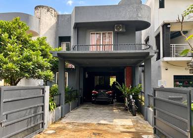 3.5-storey Terraced House For Sale in Ampang,SGR