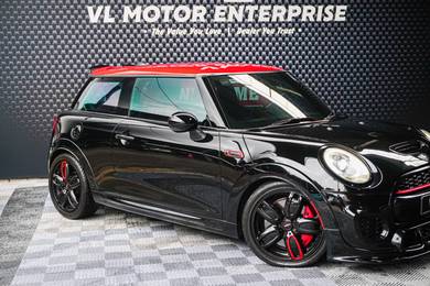 Mini John Cooper Works JCW HATCH in Desa Petaling, KUL