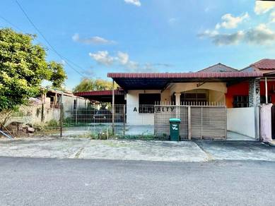Semi-Detached House For Sale in Gurun,KDH