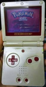 Nintendo Game Boy Advance Limited Edition Famicom