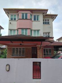 Semi-Detached House For Sale in Ampang,SGR