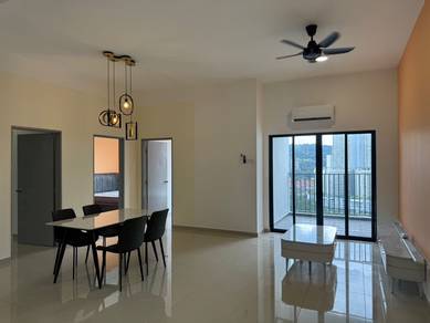 Condominium For Sale in Damai Vista