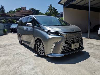 Lexus LM 500H EXECUTIVE in Old Klang Road, KUL