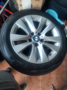 BMW E90 ORIGINAL RIM with tyres 