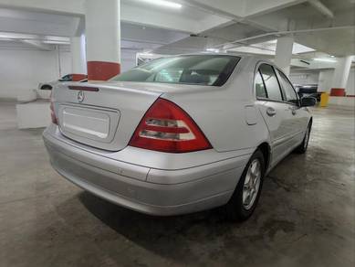 Mercedes Benz C180 180 K CLASSIC (CKD) in Bukit Jambul, PNG