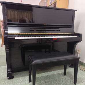 Used Kawai BL-61 Piano