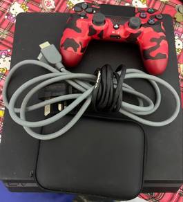 ps4 jailbreak 500gb with 2 controller + 500gb hdd