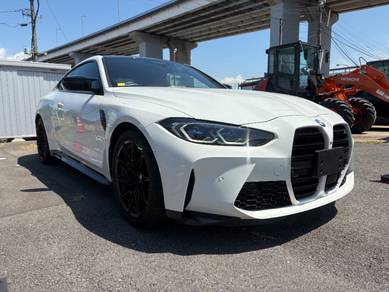 BMW M4 COMPETITION in Jalan Kuching, KUL