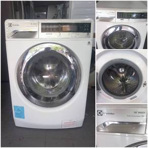 Electrolux front load washing machine washer 10.0k