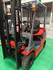 Used Toyota Forklift