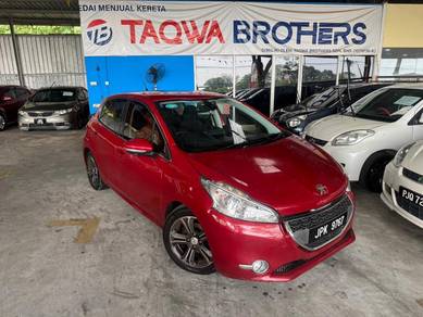 Peugeot 208 VTi ALLURE in Senai, JHR