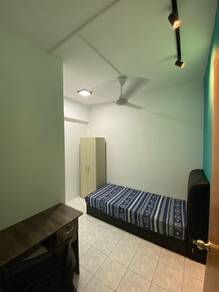 Room in Kajang, SGR