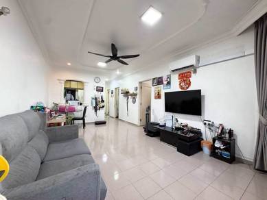 Apartment For Sale in Mon Bisca