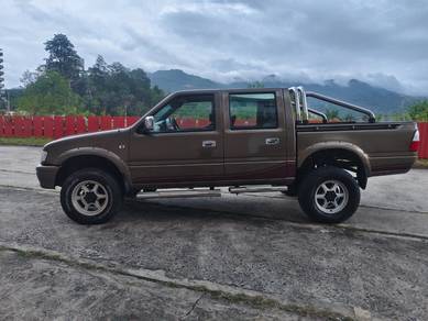 Isuzu Invader TFS55HD CREW CAB in Kota Kinabalu, SBH