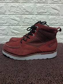 Uk8.5 Nike ACG Boots
