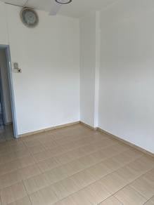 Apartment For Rent in Pangsapuri Danaumas