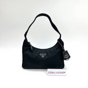 95% New Prada Nylon Re-edition 2000 Hobo Bag