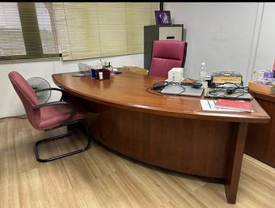 Nyatoh Directors Table