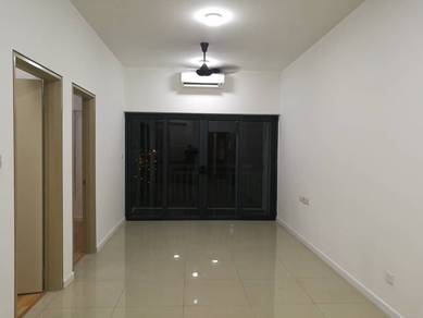 Service Residence For Sale in Suria Residence