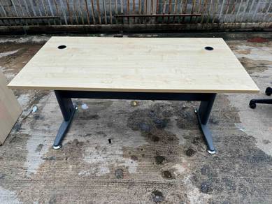 5x2.5ft Steel Frame Office Table Meja Writing Desk