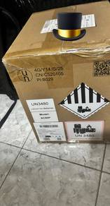 [Brand New Sealed ] BLUETTI AC50P + Solar panel