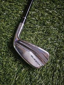 Golf Iron 7 Cobra Forged Tec Graphite SR