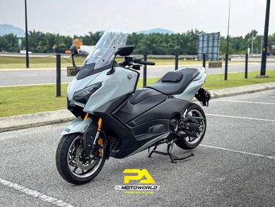 Yamaha TMAX