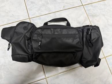Oakley Waist Pouch Bag