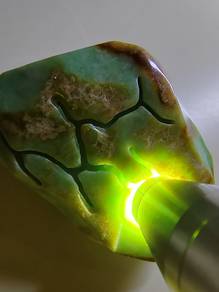 Bongkah Mentah Jadeite Hijau Buah Ais Burma