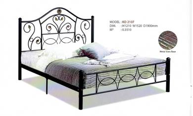 Queen Bed DB2107