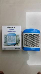 Sonix Electrical Mosquito Killer membunuh nyamuk