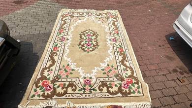 carpet nak jual murah murah siapa dapat dia dapat
