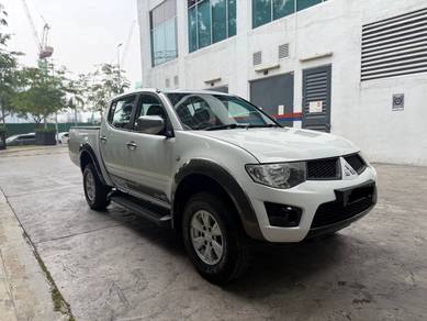 2012 Mitsubishi Triton STANDARD