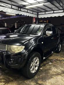 Mitsubishi Triton VGT in Bangsar, KUL