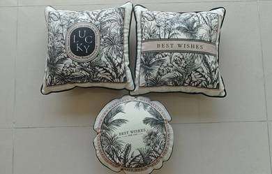 New Set of 3 Decorative Cushions - Tropical Print 