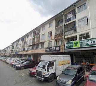 Apartment For Rent in Taman Saujana Puchong