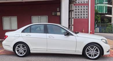 Mercedes Benz C250 250 CGI BlueEFCY AVNTGRDE(CKD) in Damansara Jaya, SGR