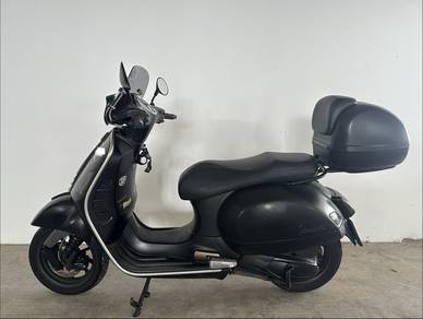 Vespa GTS 300