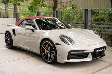 Porsche 911 Turbo TURBO S in Sri Hartamas, KUL