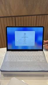 Macbook Neo ( indigo) 256gb , 8Ram