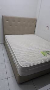 Tilam dan katil Dreamland