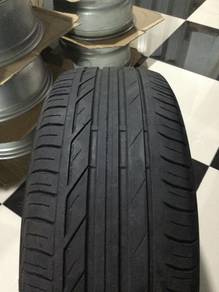 Used tyre Bridgestone 225X50X18
