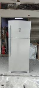 Sharp 2door fridge refrigerator 577,L