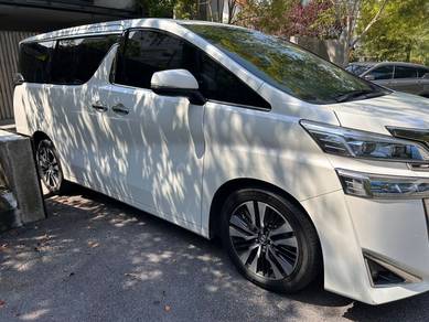 Toyota Vellfire  in Bangsar, KUL