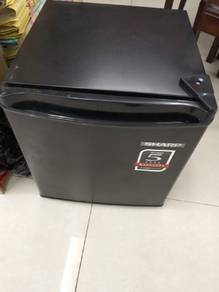 Sharp 60L mini bar 