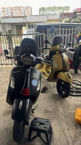 Vespa GTS 300