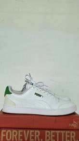 Puma shuffle white shoes