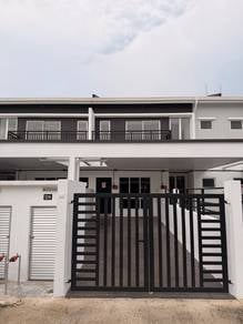Townhouse in Sikamat,NSN