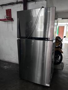 peti ais besar untuk dilepaskan