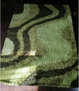 Shaggy Carpet 4.7 ft x 6.6 ft